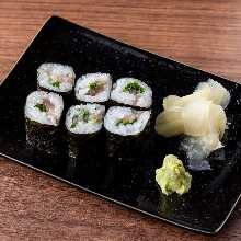 Fatty tuna and spring onion sushi rolls