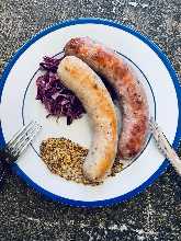 Coarsely ground meat sausage