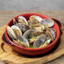 Manila clams steamed in white wine