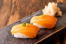 Live fish nigiri sushi