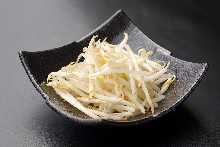 Bean sprouts (topping)