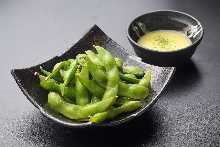 Garlic green soybeans