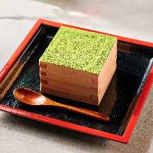 Matcha tiramisu