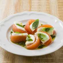 Caprese Salad with Honey Vinegar-Marinated Tomatoes and Buffalo Mozzarella