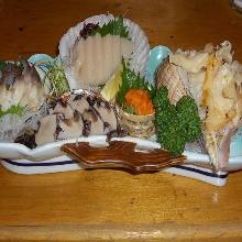 Assorted shellfish sashimi