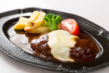 Cheese-stuffed hamburg steak