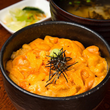 Sea urchin rice bowl