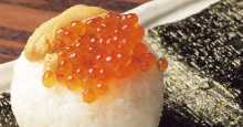 Sea urchin and salmon roe rice ball