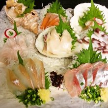 Assorted sashimi