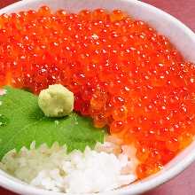 Salmon roe rice bowl