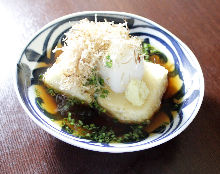 Deep-fried tofu in broth