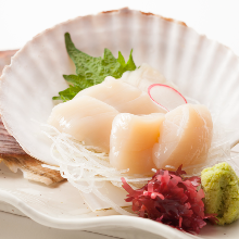 Scallop sashimi