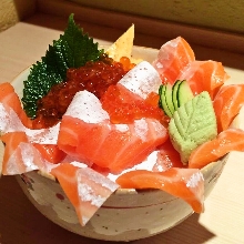 "Oyako" salmon roe and Japanese salmon rice bowl