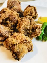 Marinated deep-fried chicken (seasoned with soy sauce)