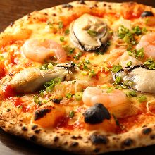 Pescatora pizza