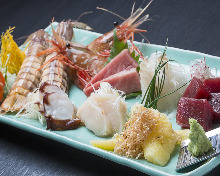 Assorted sashimi