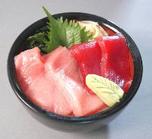 Pacific bluefin tuna rice bowl