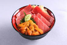 Sea urchin rice bowl