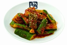 Spicy pounded cucumber