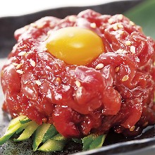 Horse meat tartare