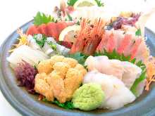 Assorted sashimi