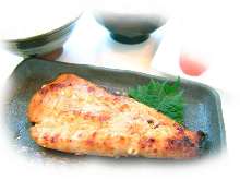 Grilled fish set meal