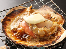 Grilled scallop with butter