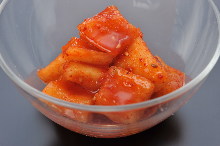 Cubed daikon radish kimchi