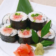 Negi toro (minced tuna with green onions) sushi rolls