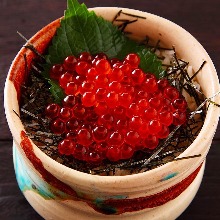 Salmon roe rice bowl