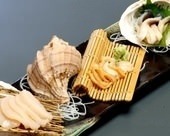 Assorted shellfish sashimi