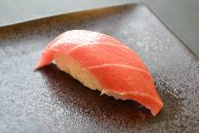 Chutoro (medium fatty tuna)