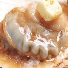 Grilled scallop with butter