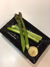 Charcoal grilled asparagus