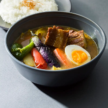 Simmered pork belly soup curry