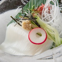 Squid sashimi cut into fine strips