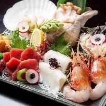 Assorted sashimi