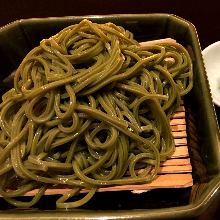 Tea-flavored buckwheat noodles