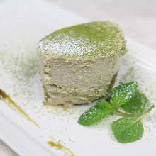 Roasted green tea tiramisu