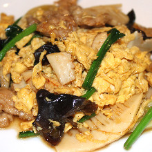 Stir-fried egg and wood ear mushrooms