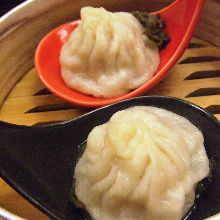 Xiaolongbao (soup dumplings)