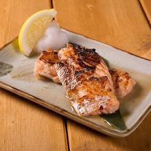 Grilled fatty salmon belly