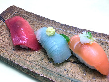 Assorted nigiri sushi, 3 kinds