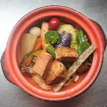 Simmered pork belly soup curry