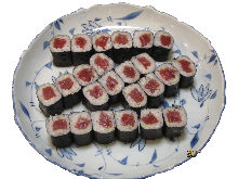 Tuna sushi rolls