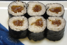 Kanpyo sushi rolls