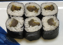 Pickled vegetable sushi rolls