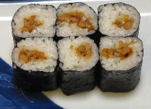 Natto sushi rolls