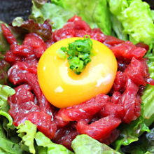 Horse meat tartare