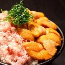 Sea urchin rice bowl